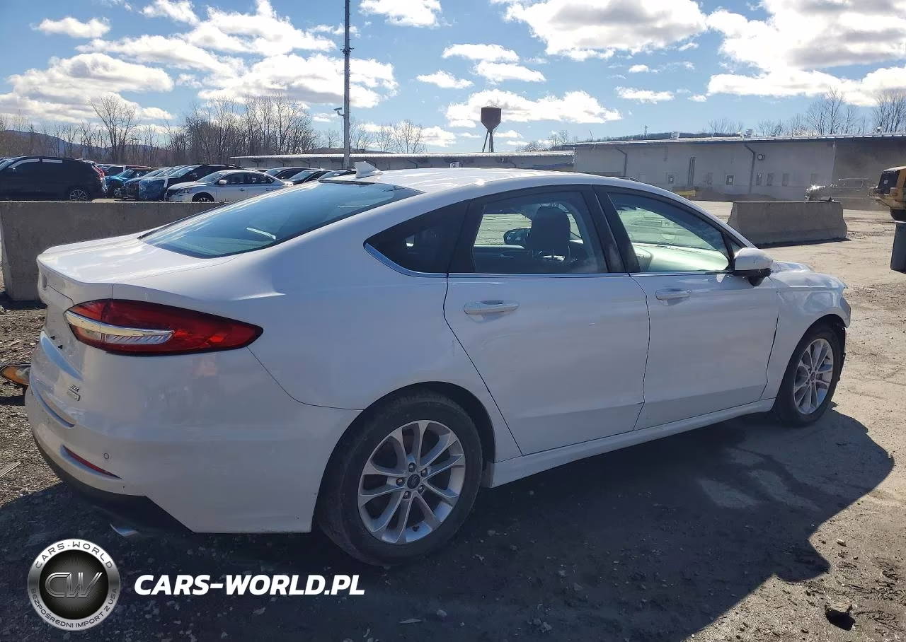 2020 Ford Fusion Se VIN:3FA6P0HD3LR146609 - 3