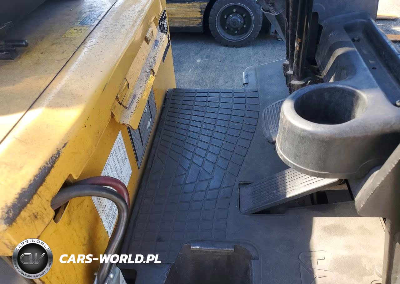 2001 Caterpillar Forklift VIN:A3EC110207 - 5