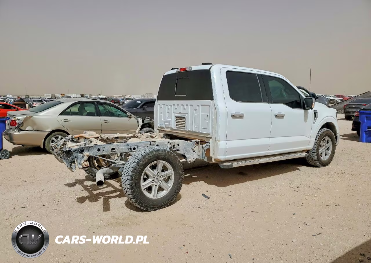 2025 Ford F150 Xlt VIN:1FTFW3L86SKD08115 - 3