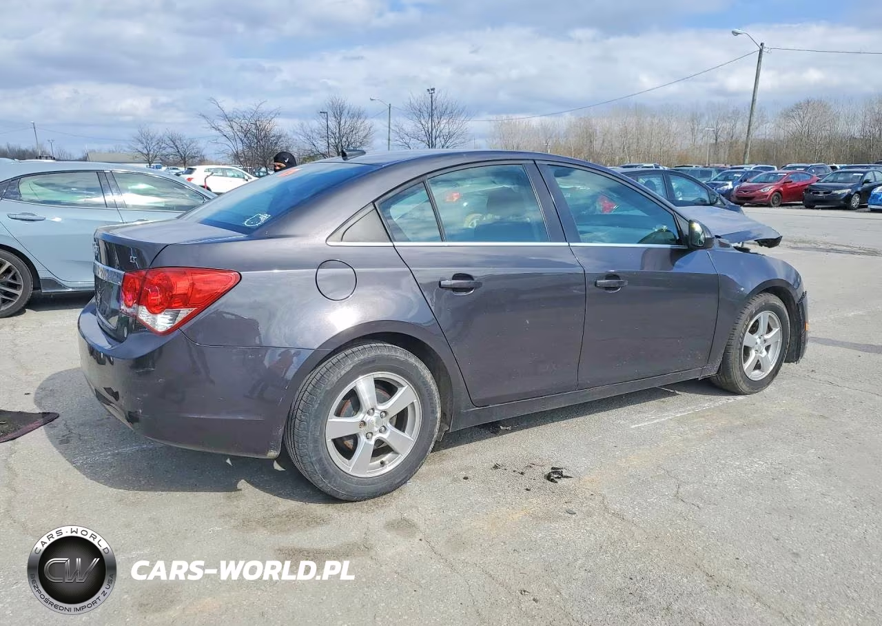 2014 Chevrolet Cruze 4D 2Ls VIN:1G1PC5SB8E7230720 - 3