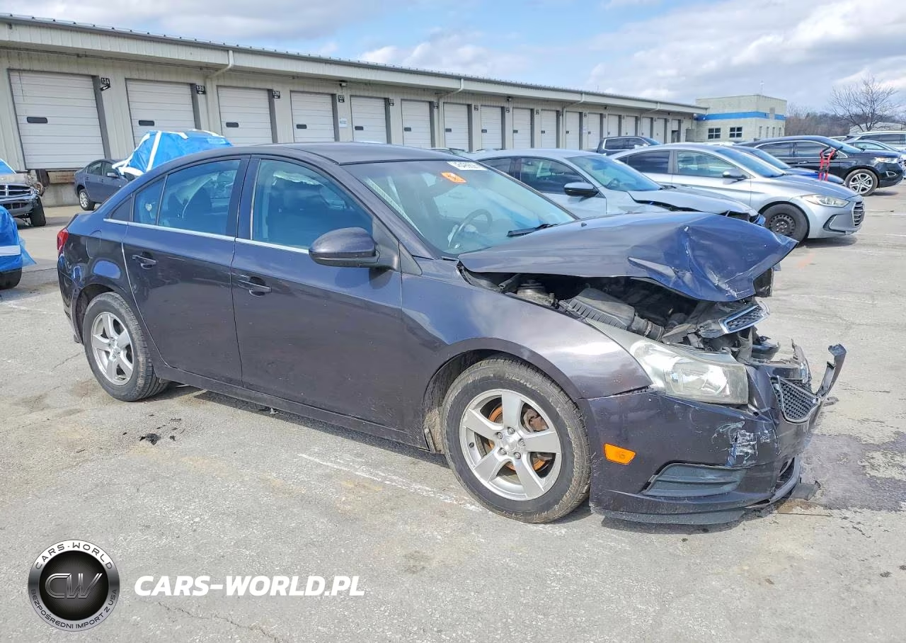 2014 Chevrolet Cruze 4D 2Ls VIN:1G1PC5SB8E7230720 - 4