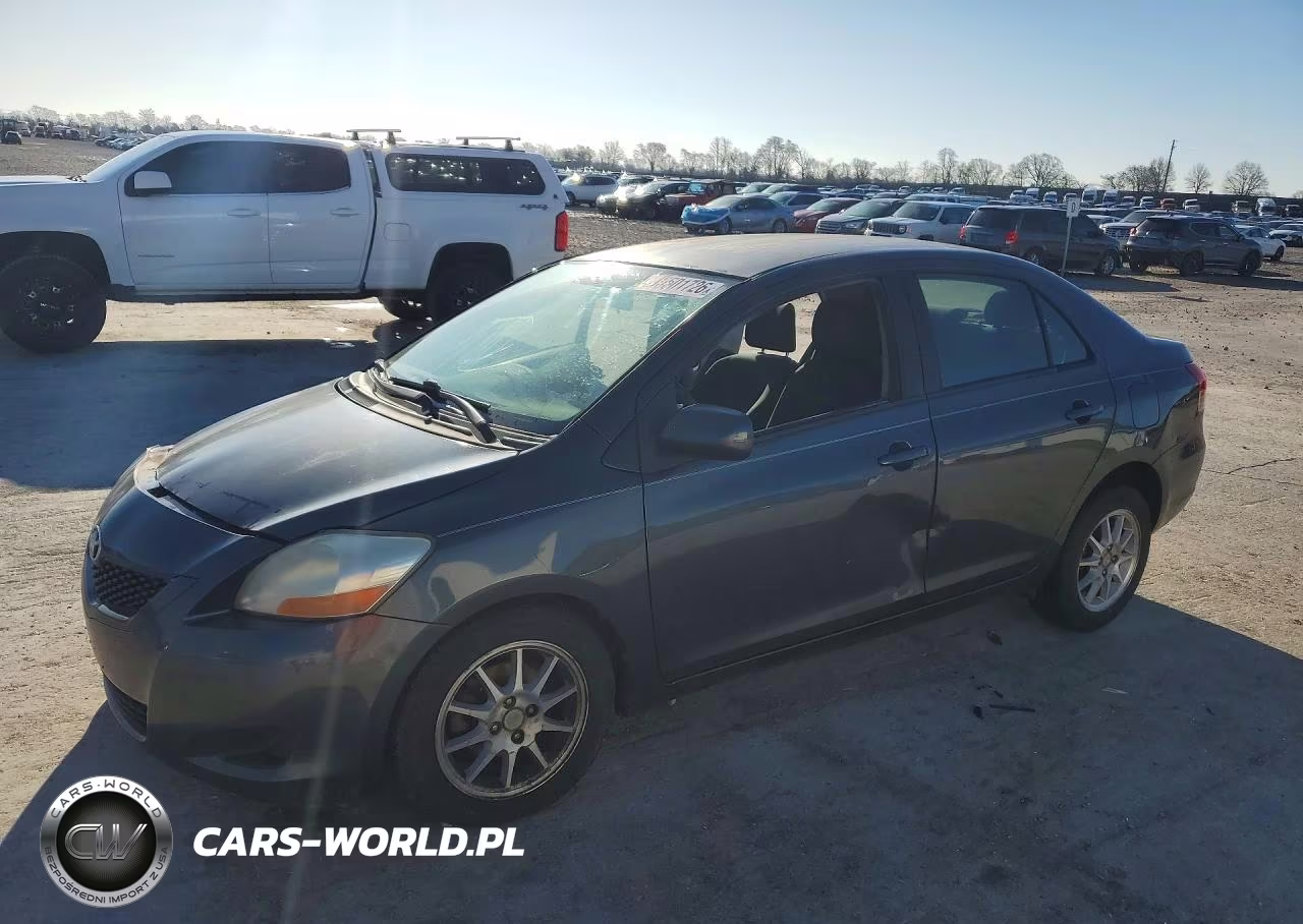 2011 Toyota Yaris Base