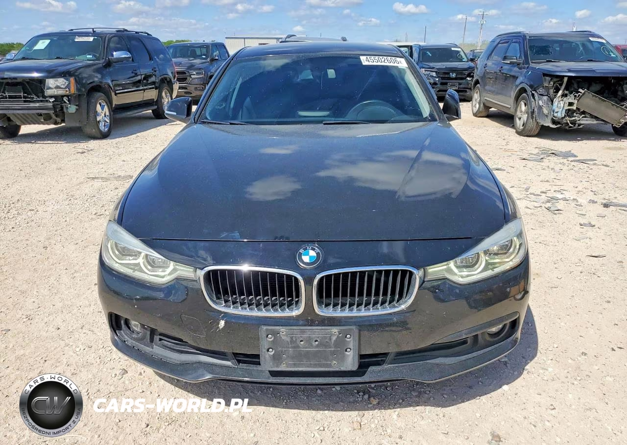 2018 BMW 320 I VIN:WBA8A9C57JAC99963 - 5