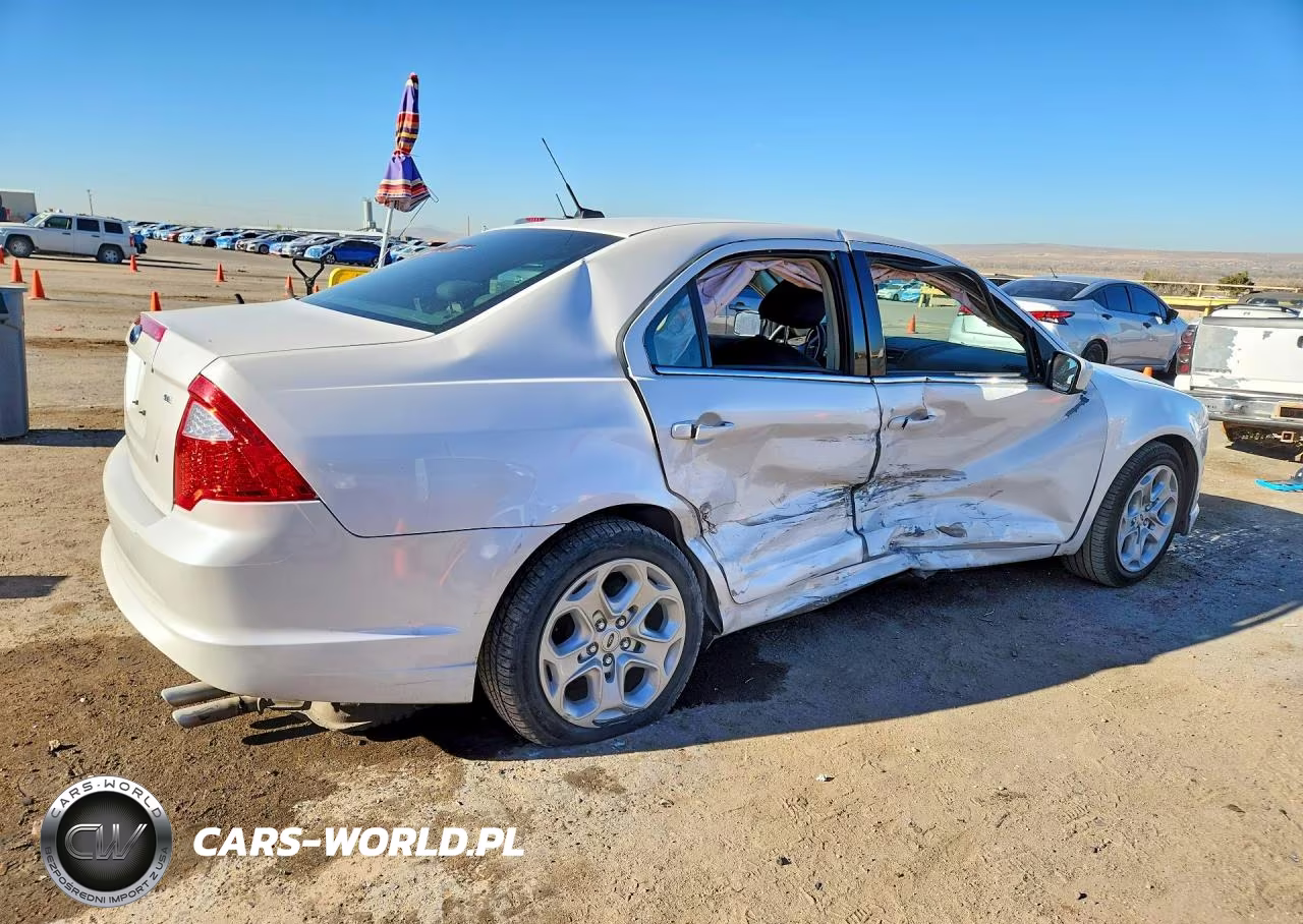 2010 Ford Fusion Se VIN:3FAHP0HA5AR288018 - 3