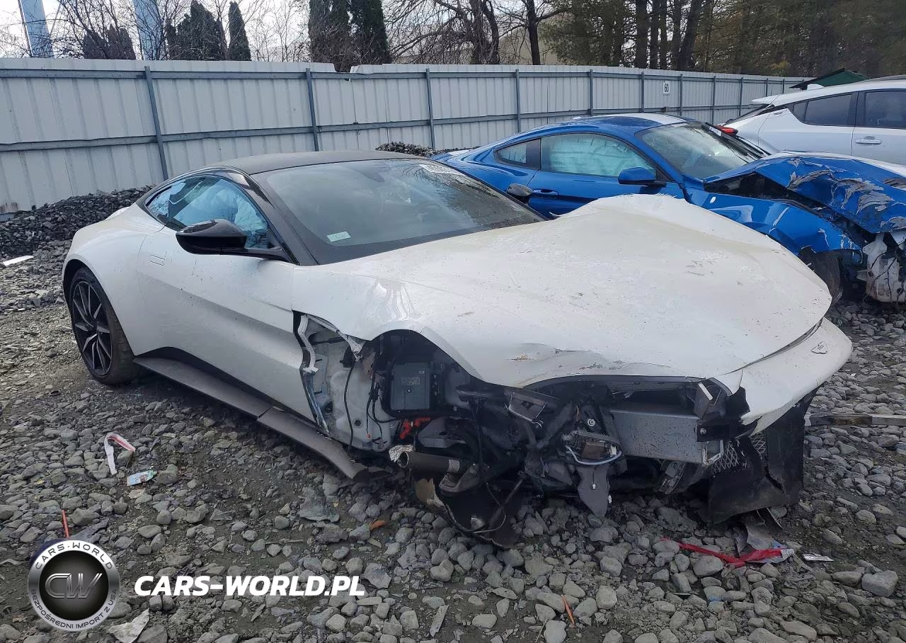 2019 Aston Martin Vantage VIN:SCFSMGAW4KGN02689 - 4