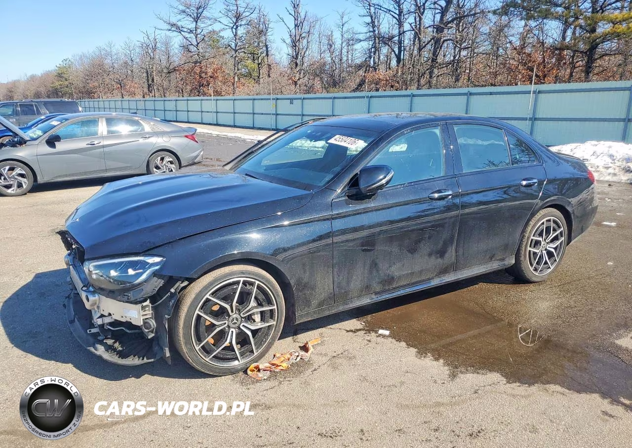 2023 Mercedes-Benz E 350 4Matic – zdjęcie 1 z 13