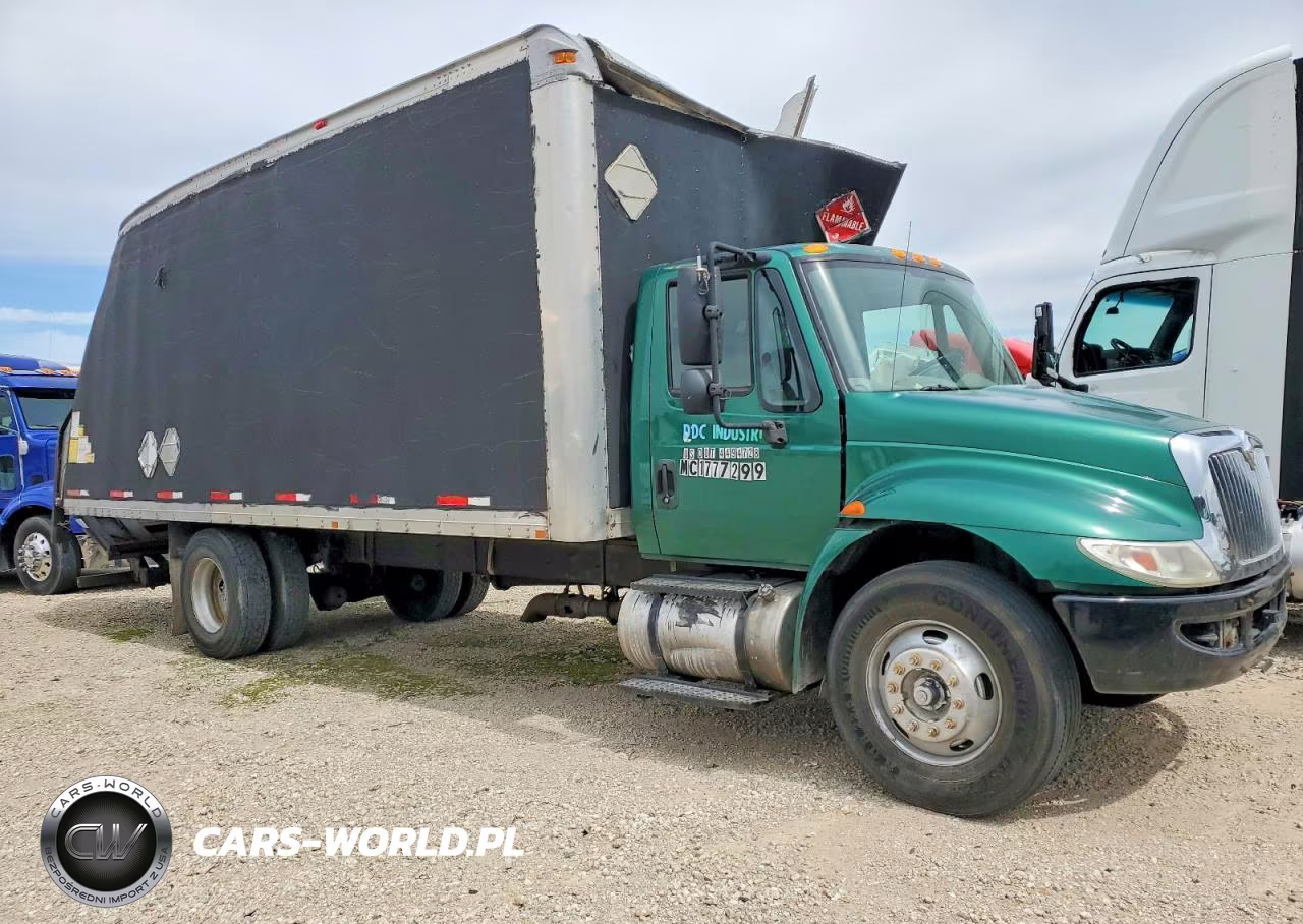 2009 International 4300 Box Truck