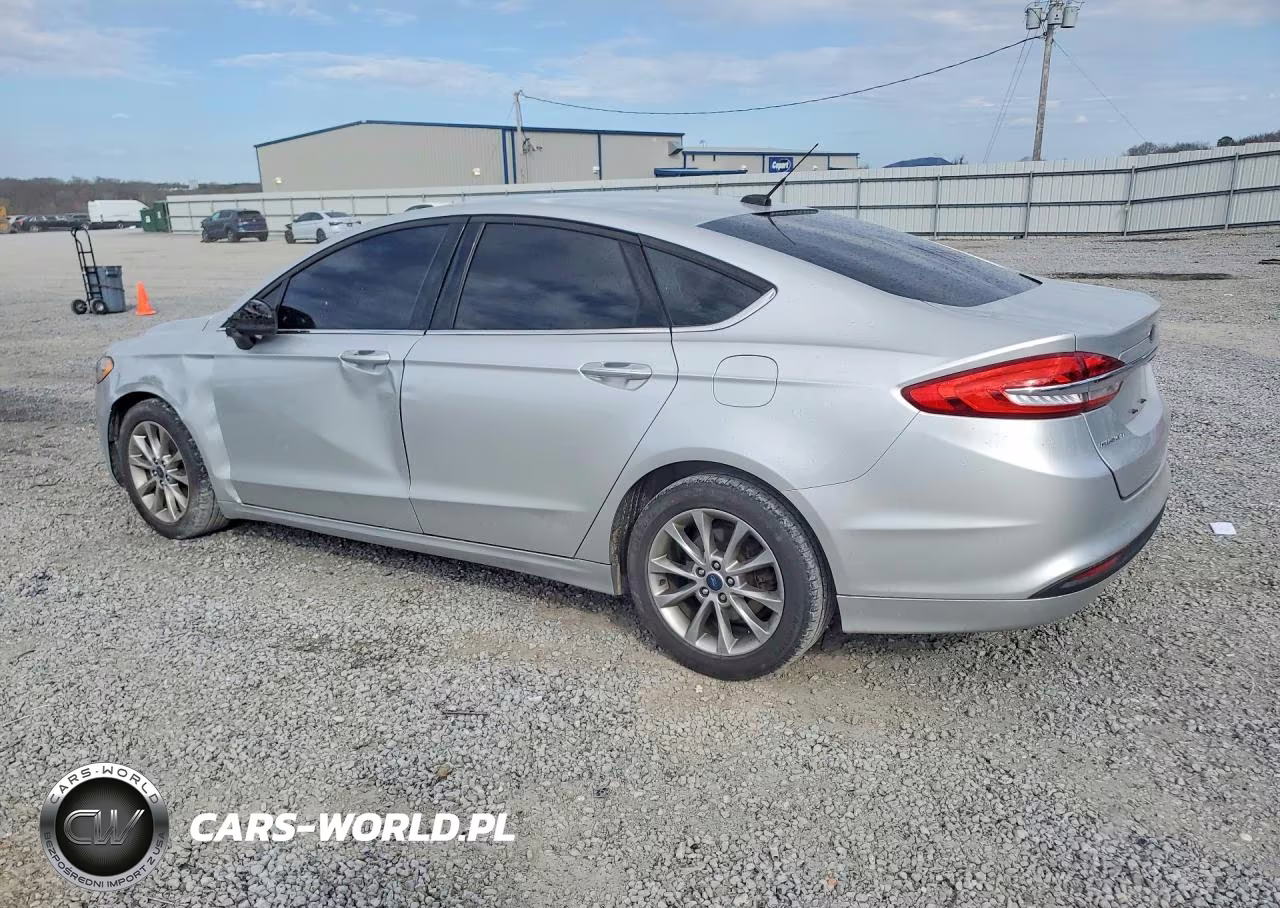 2017 Ford Fusion Se VIN:3FA6P0H7XHR230590 - 2