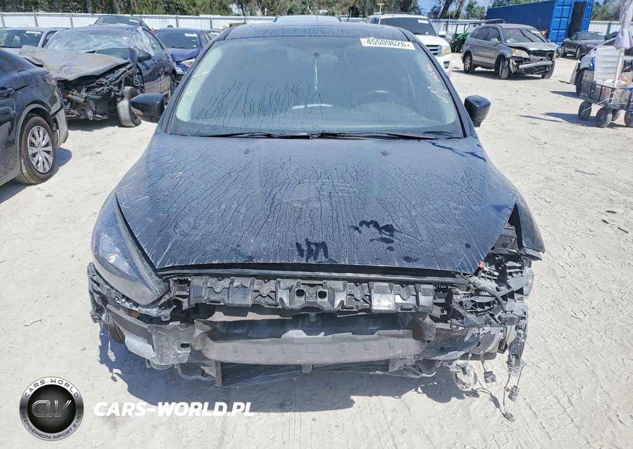 2015 Ford Focus Se VIN:1FADP3F26FL336482 - 5