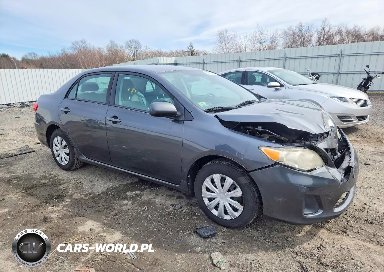 2011 Toyota Corolla Le VIN:2T1BU4EE2BC678282 - 4