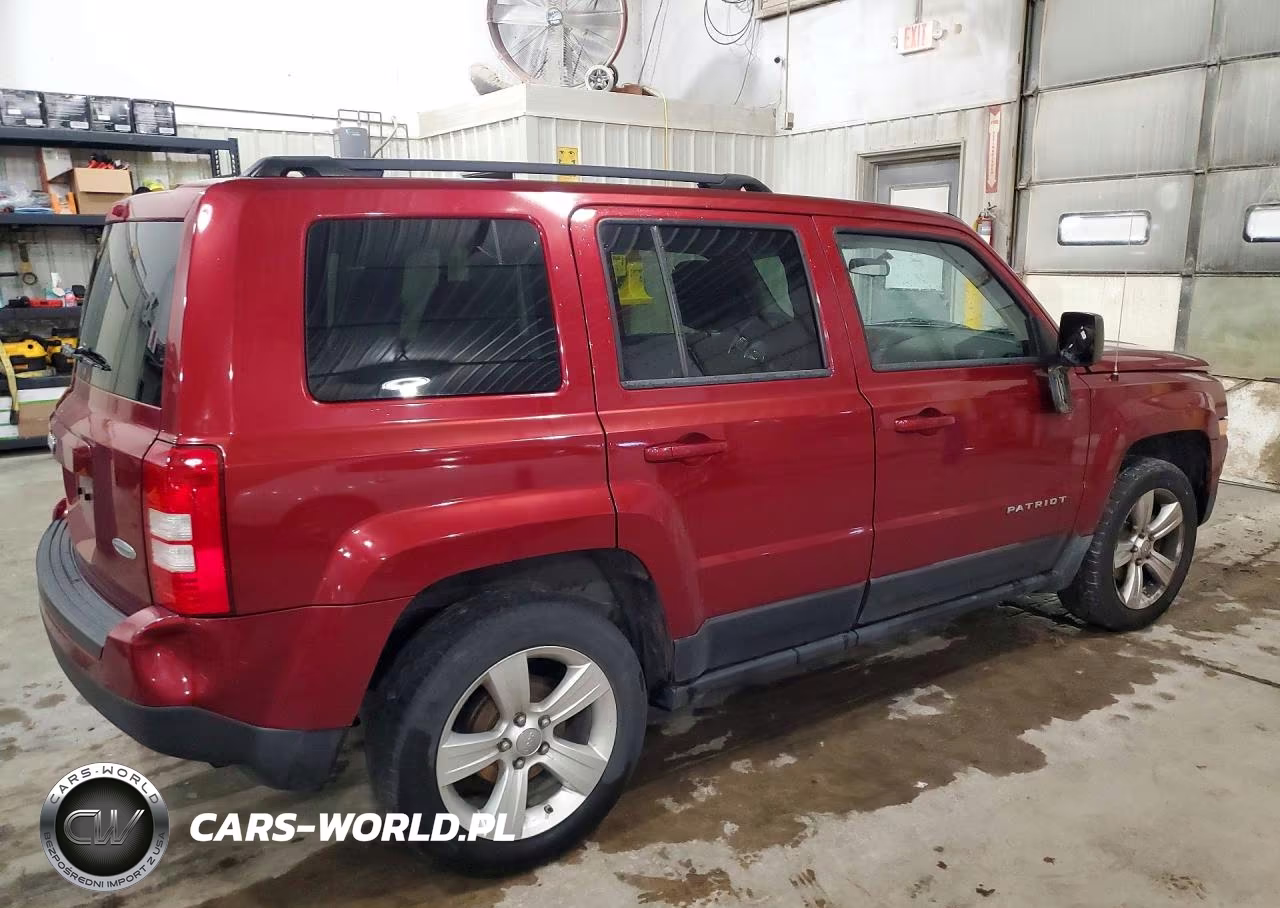 2012 Jeep Patriot Latitude VIN:1C4NJPFA4CD526687 - 3