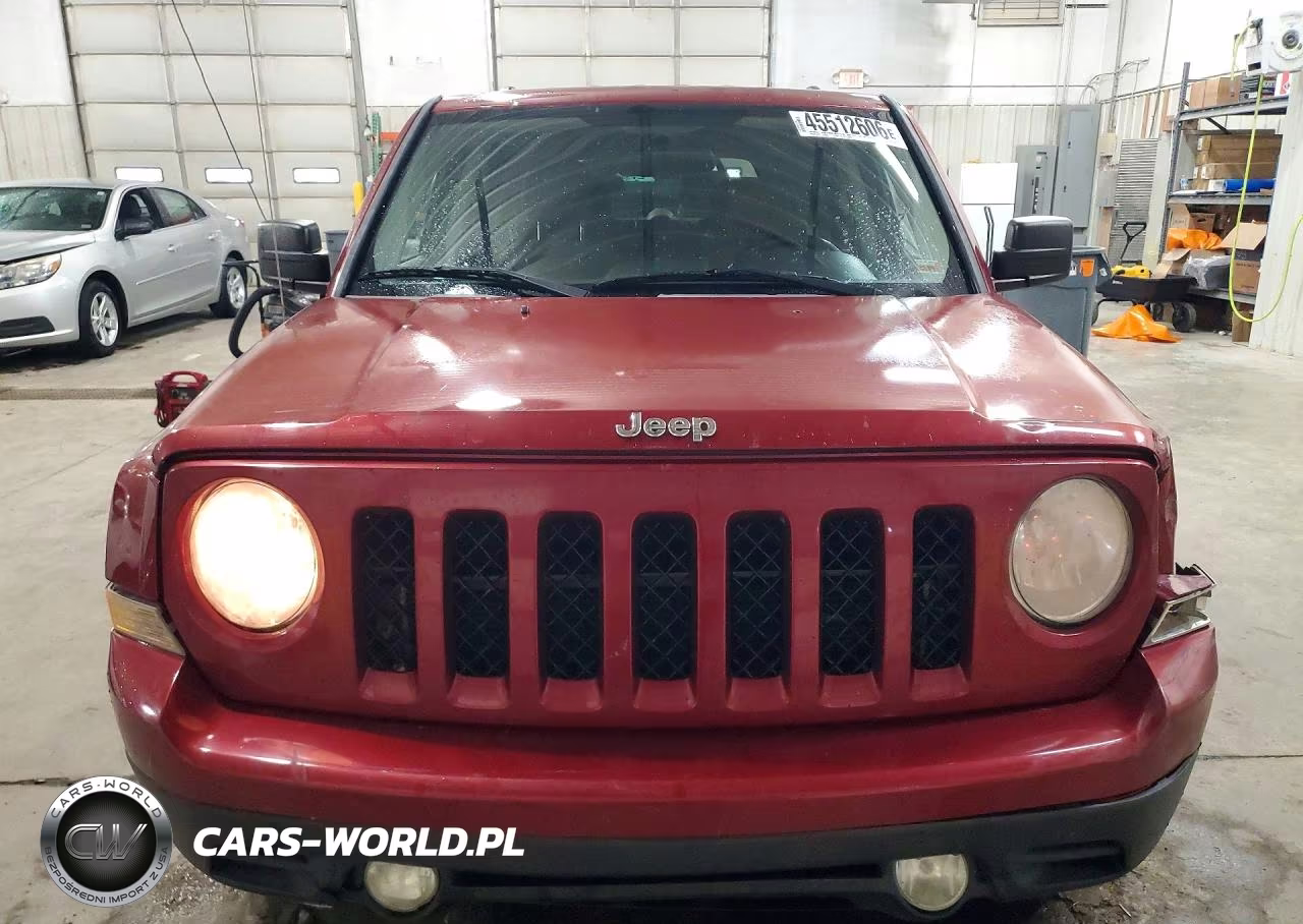 2012 Jeep Patriot Latitude VIN:1C4NJPFA4CD526687 - 5