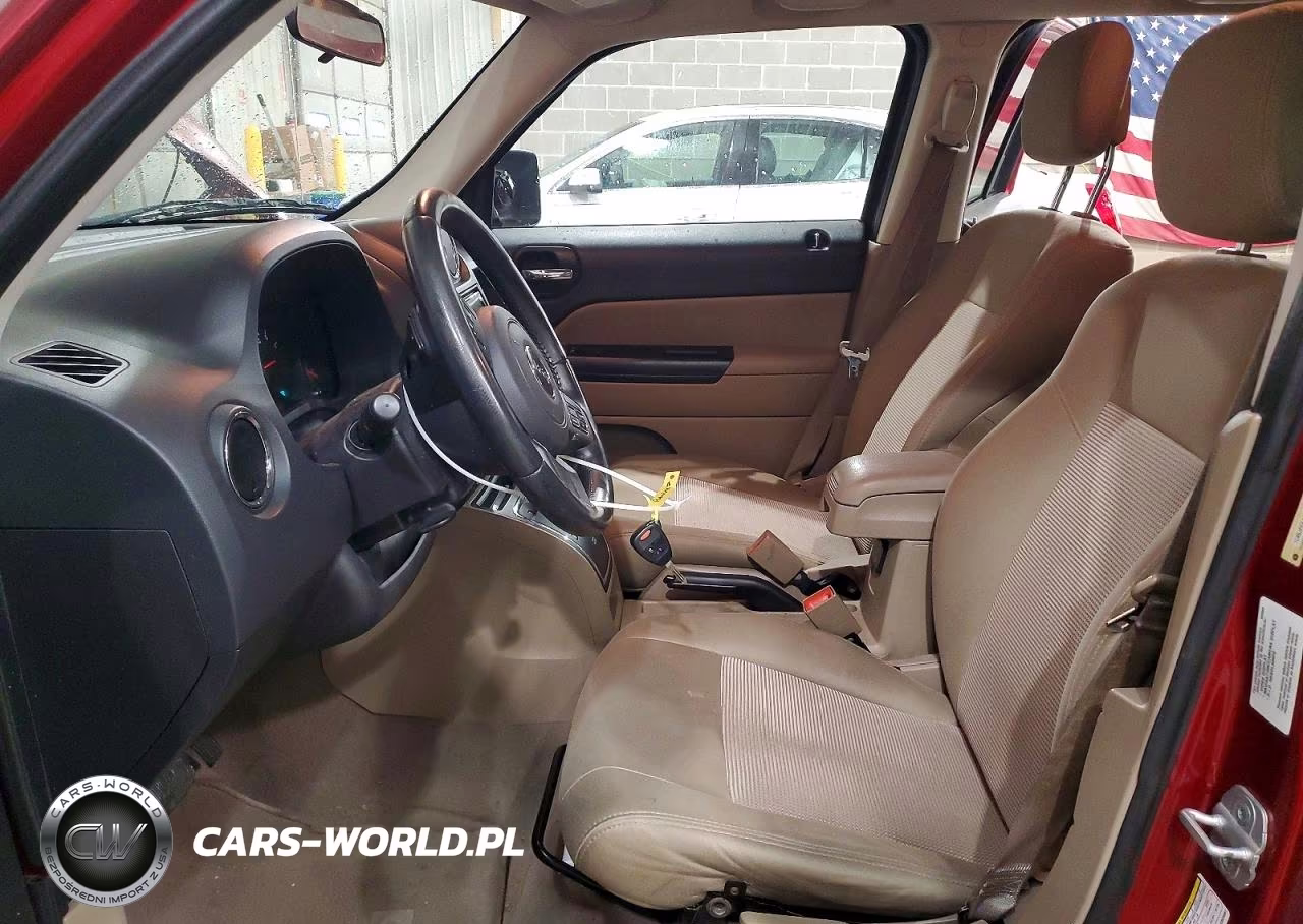 2012 Jeep Patriot Latitude VIN:1C4NJPFA4CD526687 - 7
