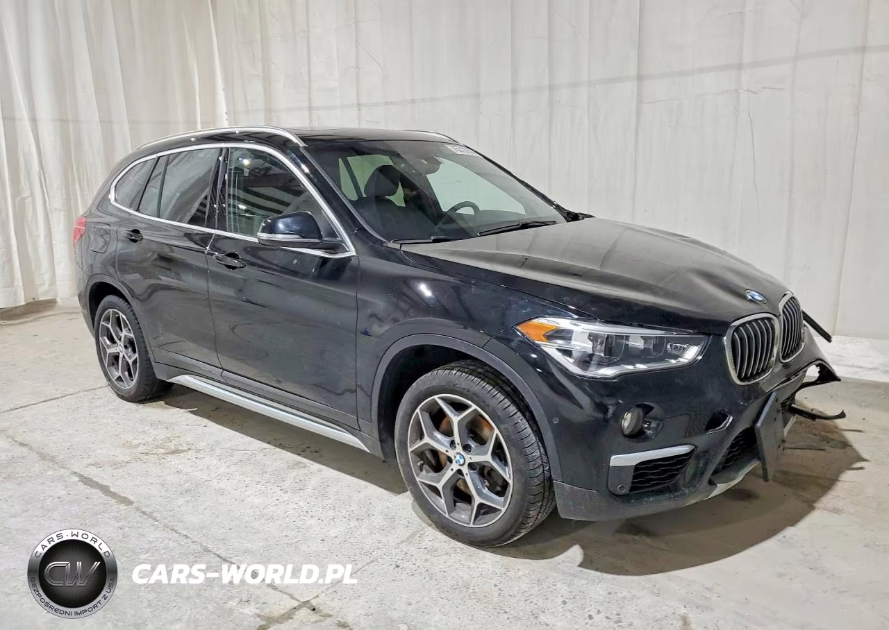 2018 BMW X1 xDrive28I VIN:WBXHT3C36J5L29584 - 4