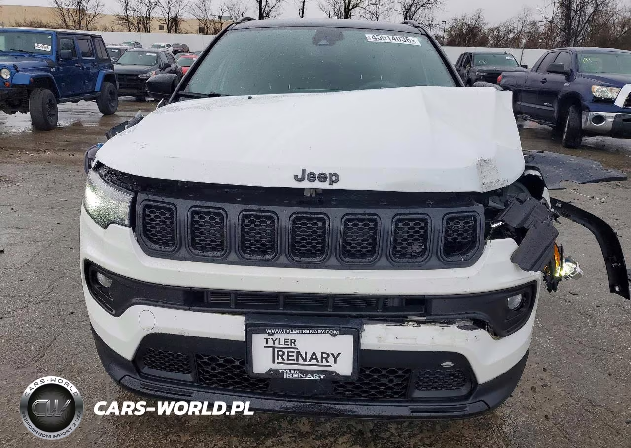 2023 Jeep Compass Latitude VIN:3C4NJDBN7PT533303 - 5