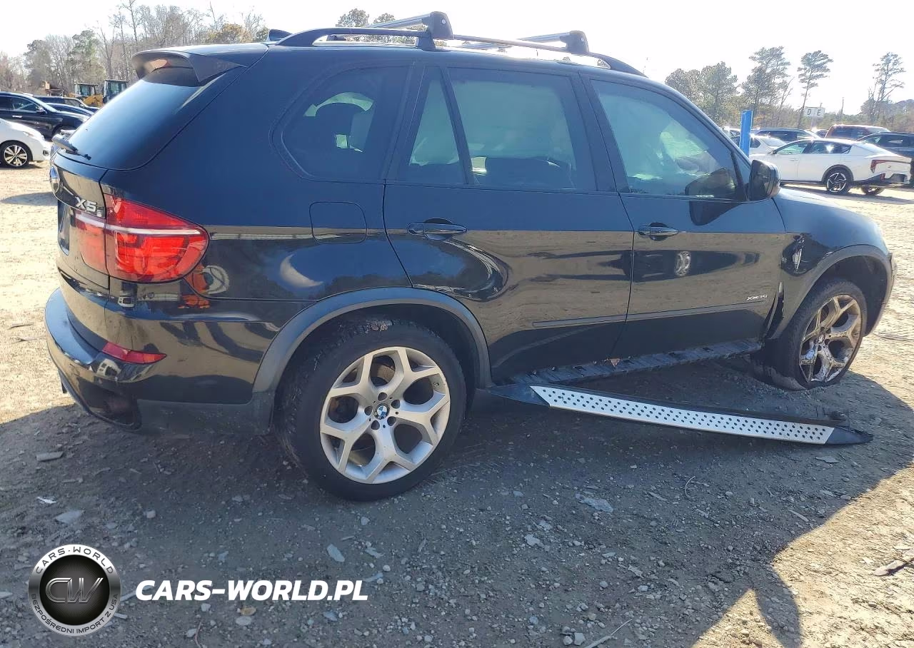 2013 BMW X5 xDrive35I VIN:5UXZV4C57D0E11572 - 3