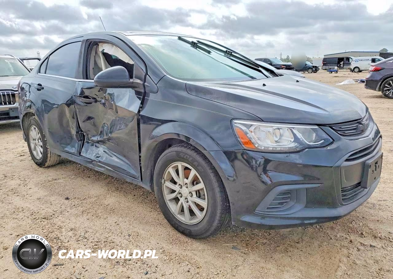 2019 Chevrolet Sonic VIN:1G1JD5SB3K4130427 - 4