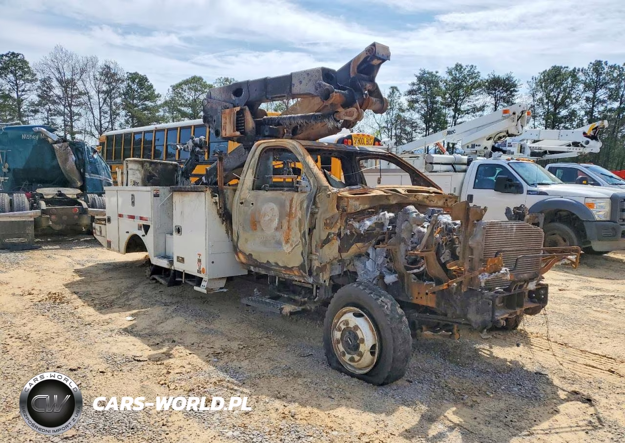 2020 International Cv515