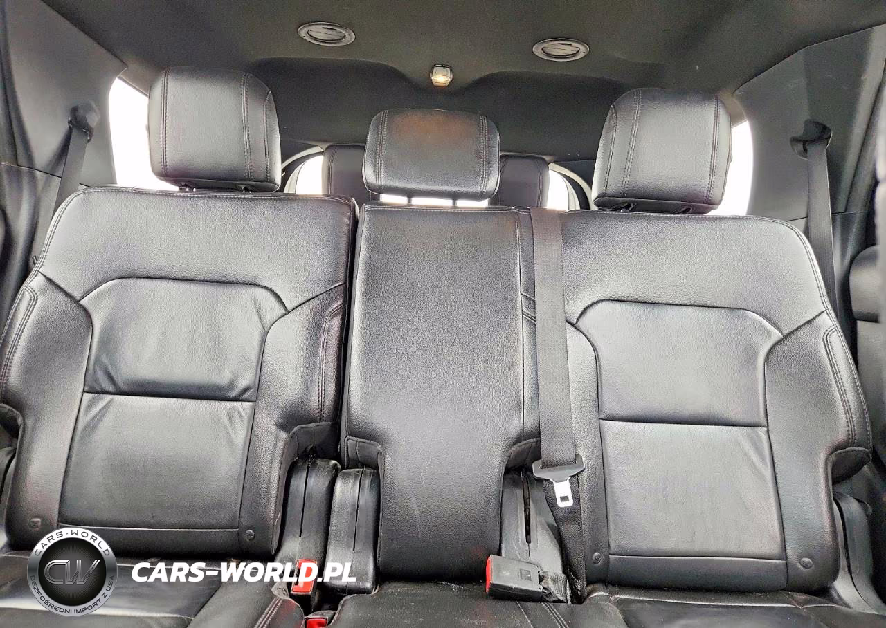 2018 Ford Explorer Xlt VIN:1FM5K8D86JGB16371 - 10