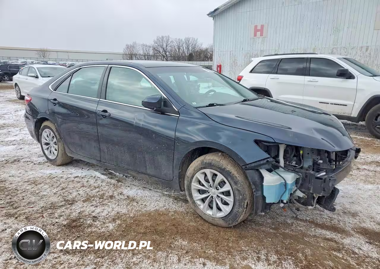 2015 Toyota Camry Le VIN:4T4BF1FK5FR489746 - 4