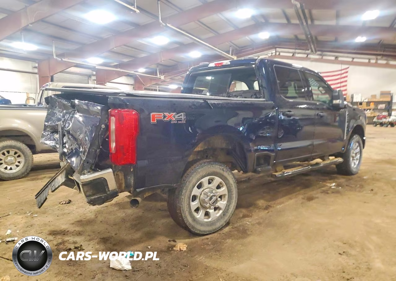 2023 Ford F250 Super Duty VIN:1FT7W2BN5PEC55113 - 3