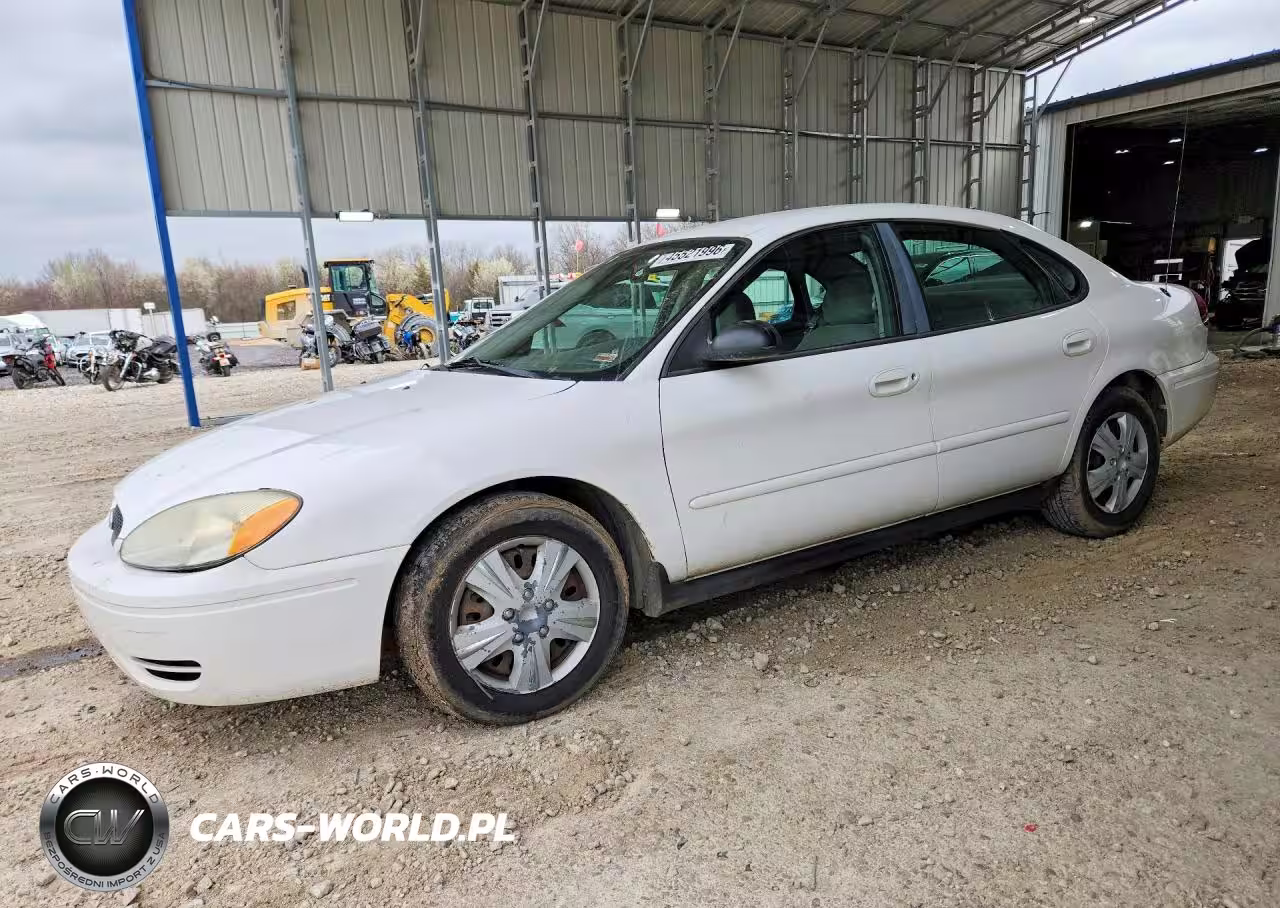 2005 Ford Taurus Se