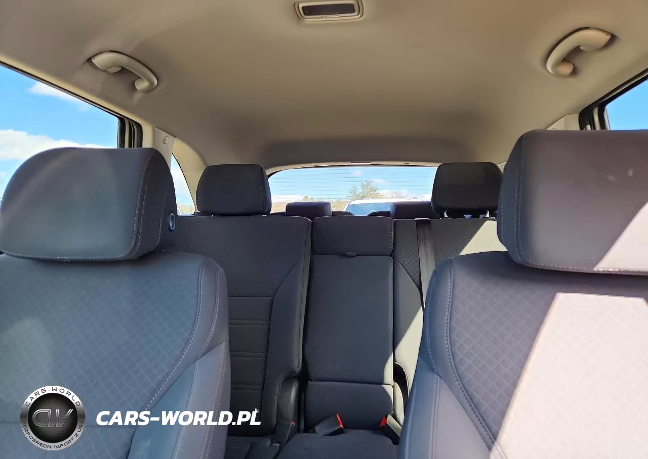 2017 Kia Sorento Lx V6 VIN:5XYPGDA54HG223448 - 10