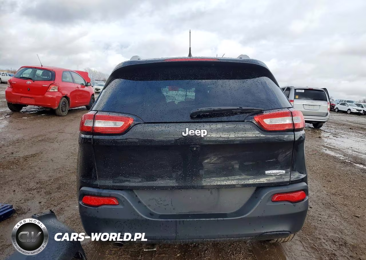2015 Jeep Cherokee Latitude VIN:1C4PJLCB7FW706804 - 6