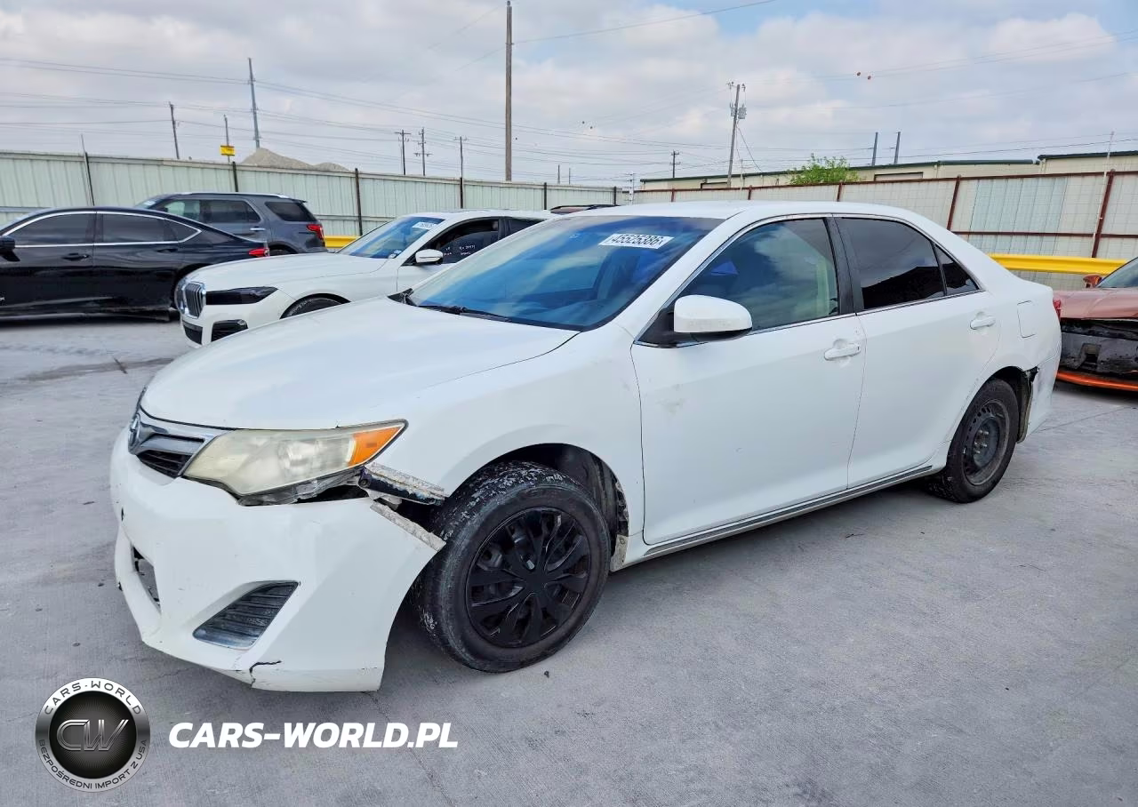 2013 Toyota Camry Le VIN:4T1BF1FKXDU681218 - 1