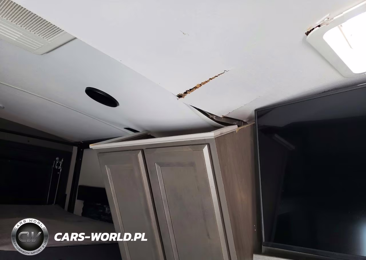 2021 Heartland Rv Fuel Camper VIN:5SFCB2722ME478226 - 9