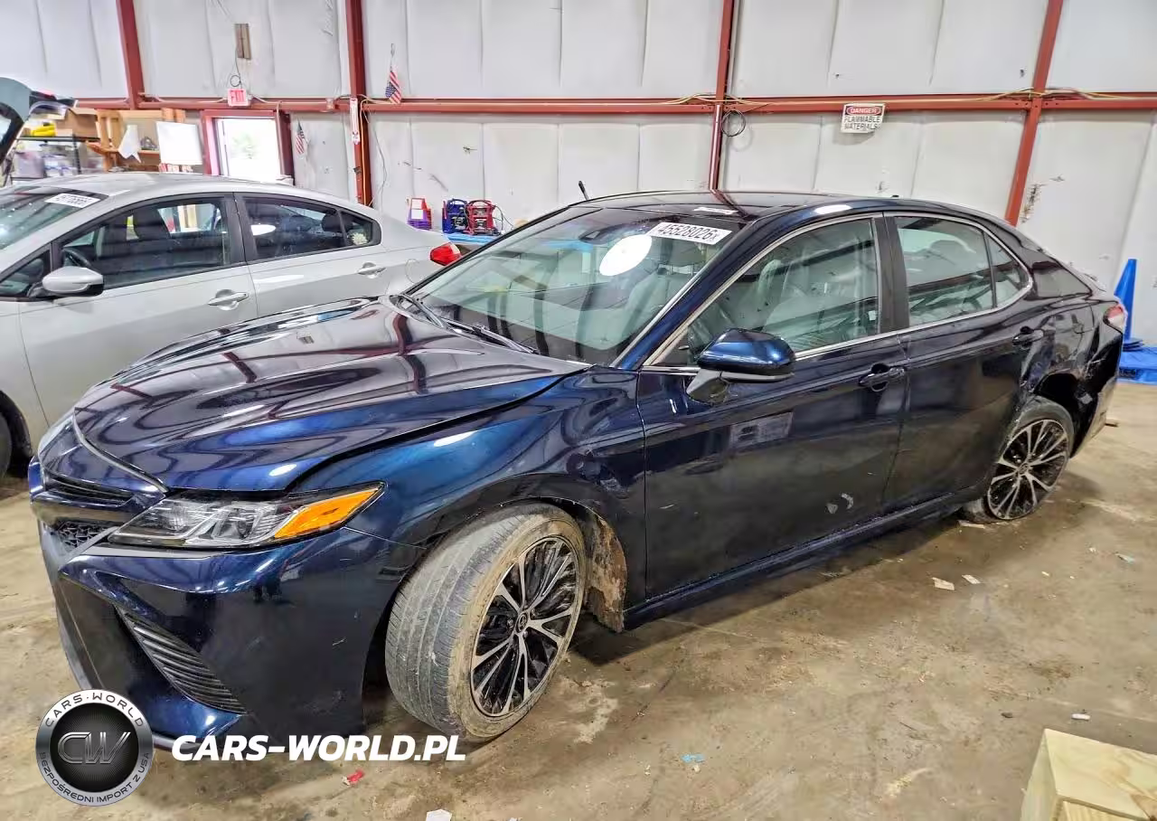 2020 Toyota Camry Se