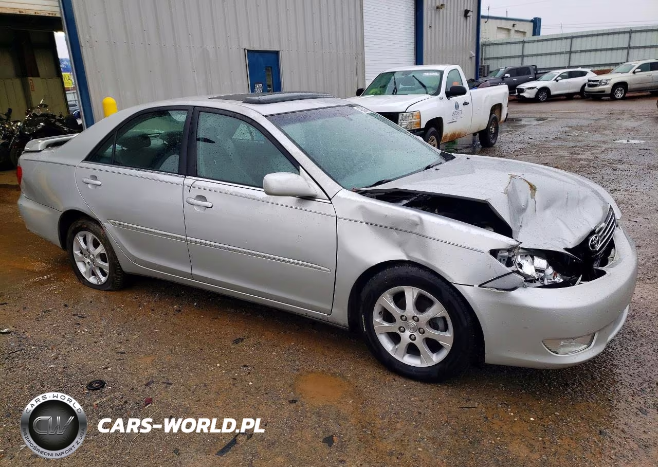 2005 Toyota Camry Xle VIN:4T1BE32K95U419924 - 4