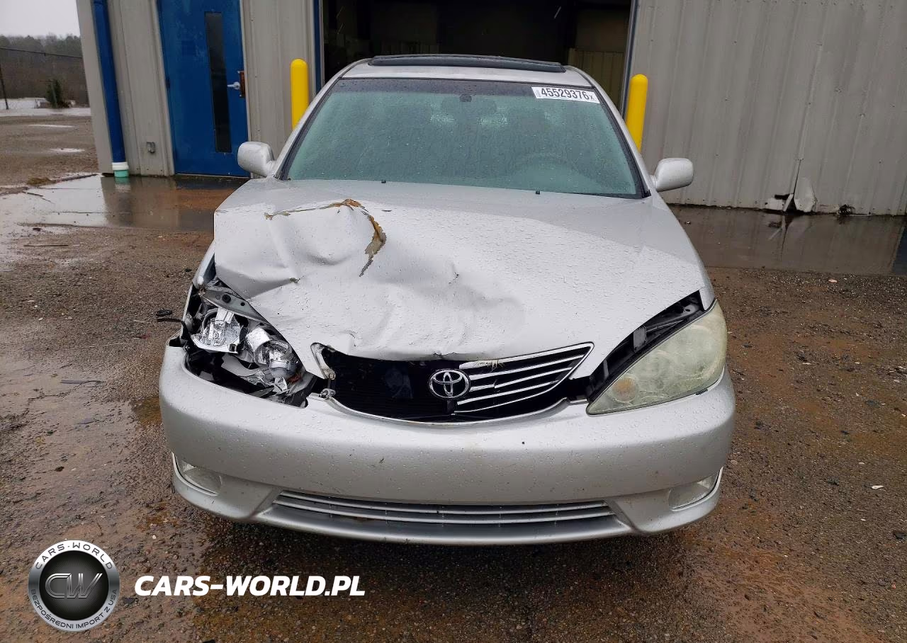 2005 Toyota Camry Xle VIN:4T1BE32K95U419924 - 5