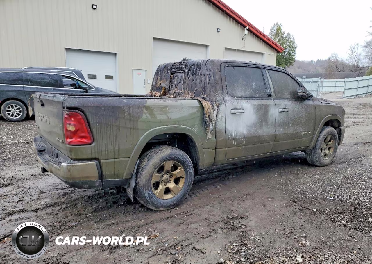 2026 Ram 1500 Big Horn VIN:1C6RRFFG5TN253124 - 3