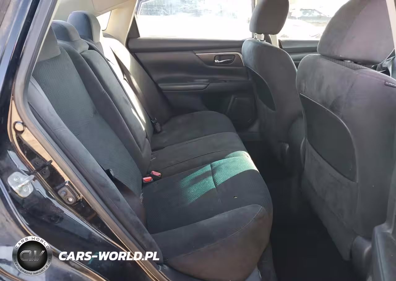 2015 Nissan Altima 2.5 VIN:1N4AL3AP4FC472241 - 10