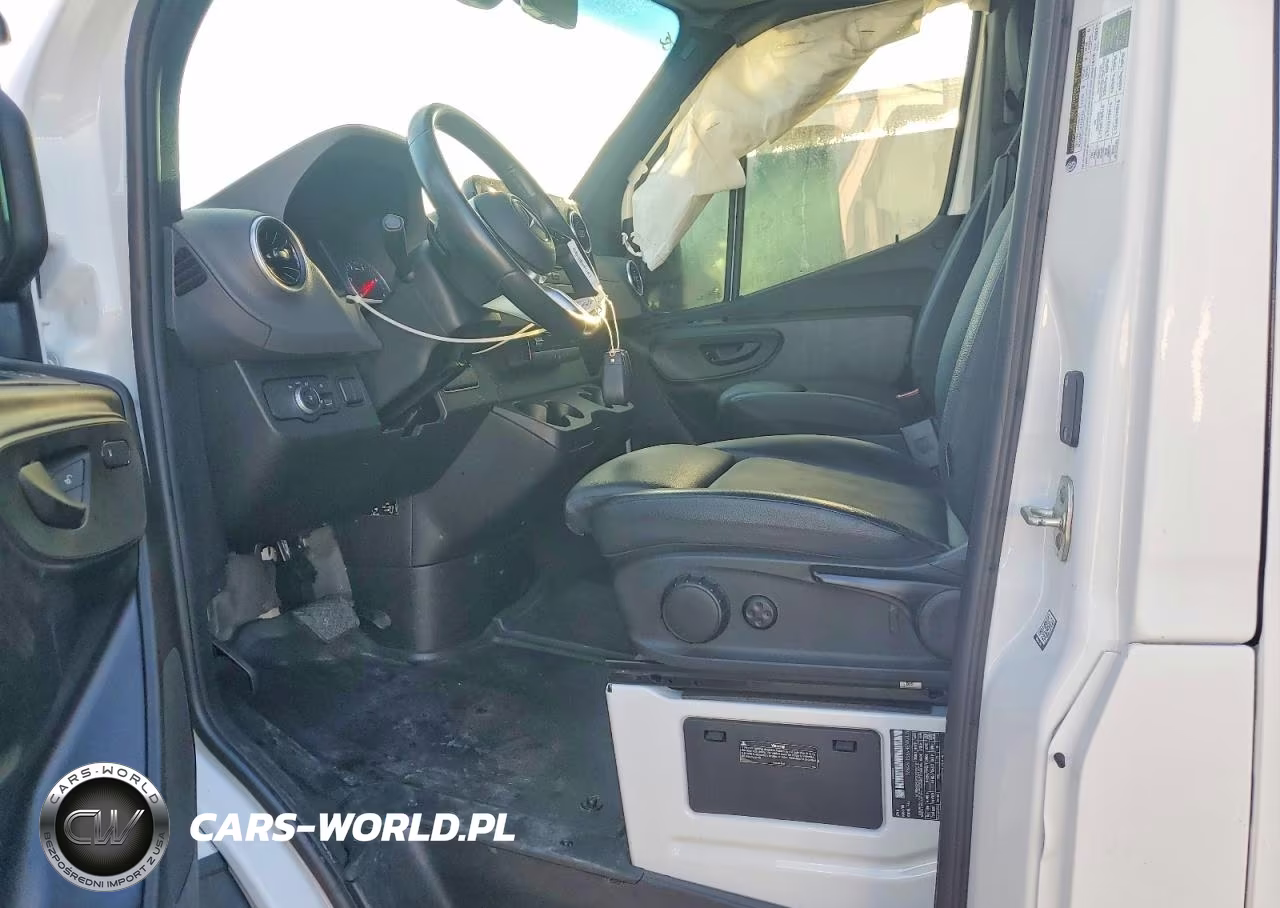2025 Mercedes Benz Sprinter 2500 Delivery Van VIN:W1Y4NBHY8ST195920 - 7