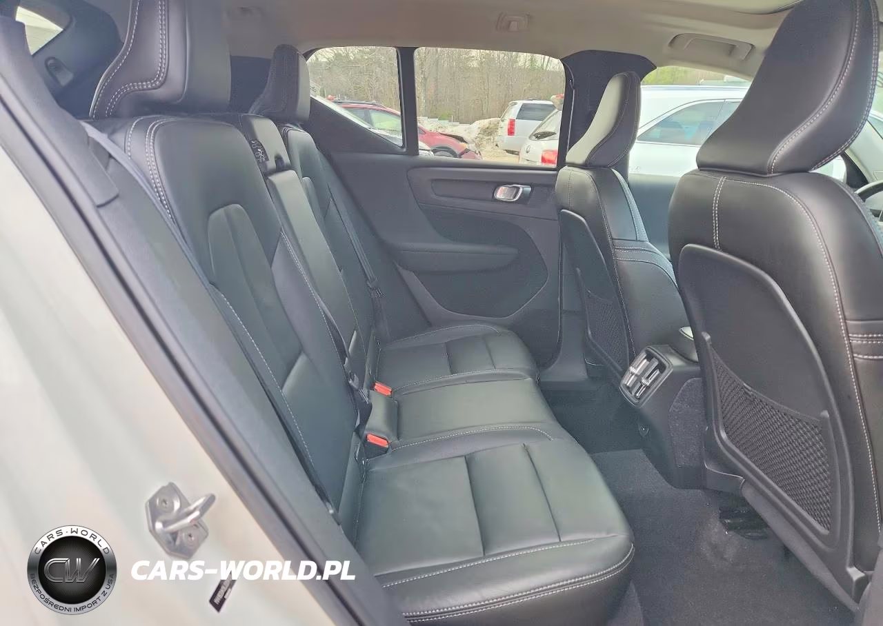 2020 Volvo Xc40 T5 Momentum VIN:YV4162UK5L2204129 - 11
