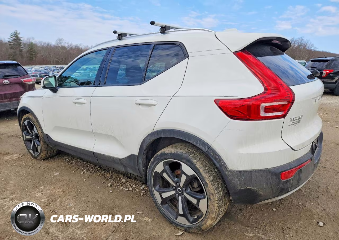 2020 Volvo Xc40 T5 Momentum VIN:YV4162UK5L2204129 - 2