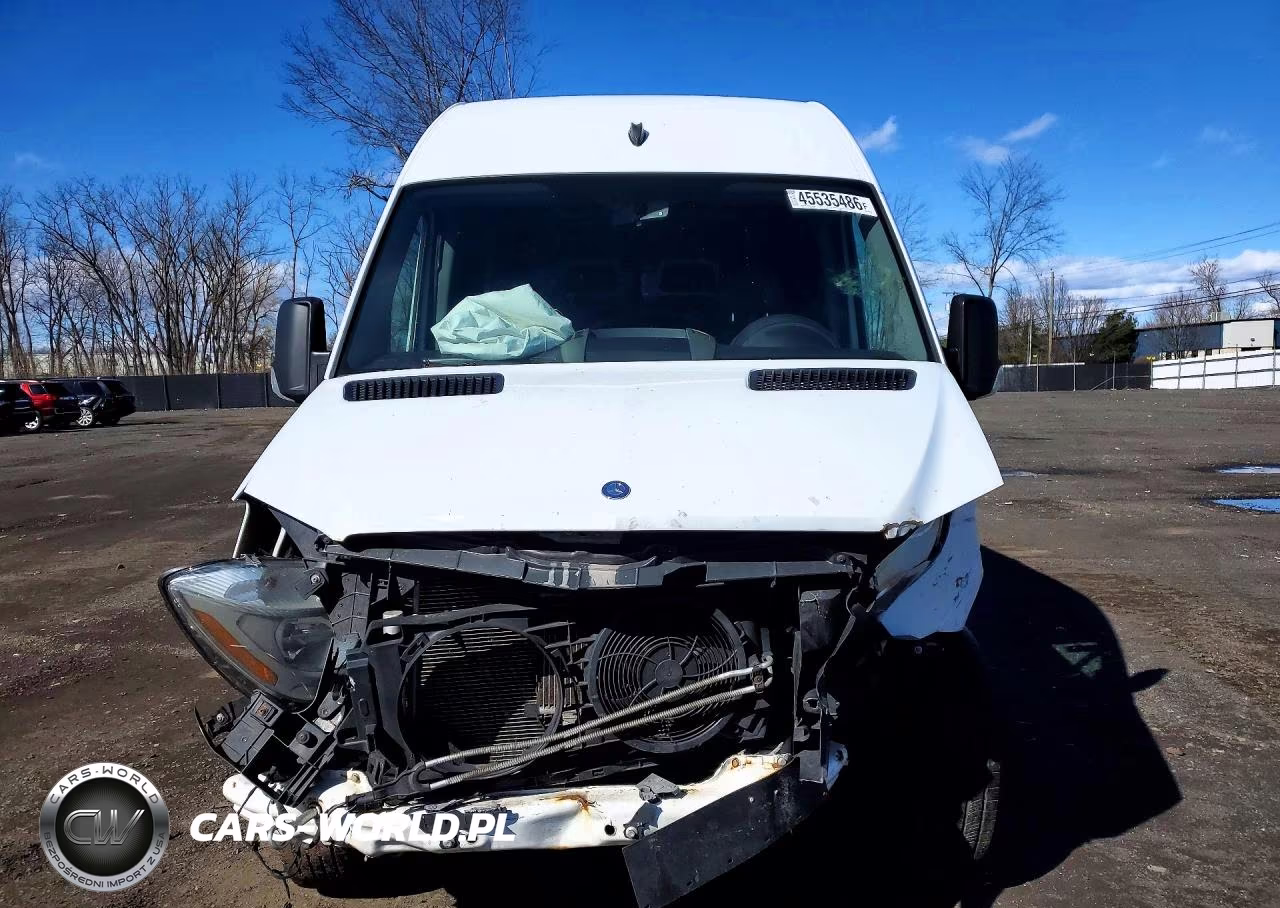2015 Mercedes-Benz Sprinter 2500 VIN:WD3PE8DC1FP139177 - 5