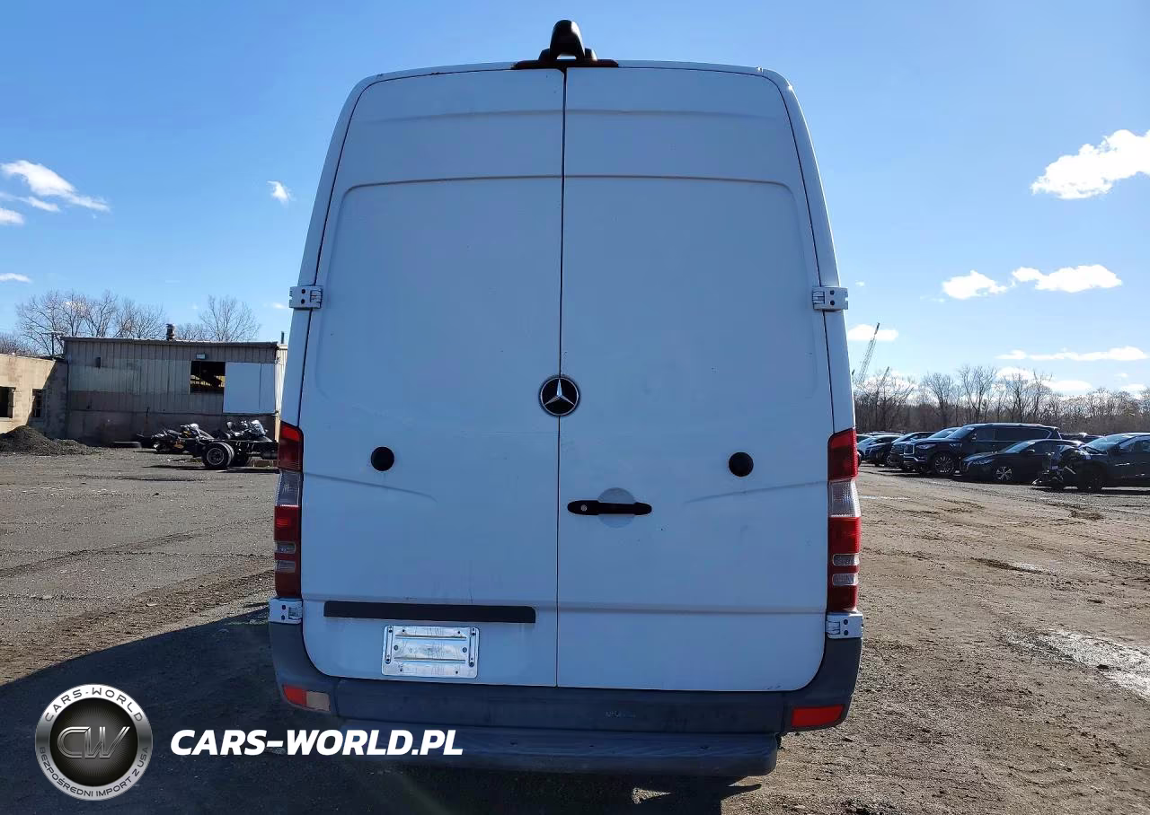 2015 Mercedes-Benz Sprinter 2500 VIN:WD3PE8DC1FP139177 - 6
