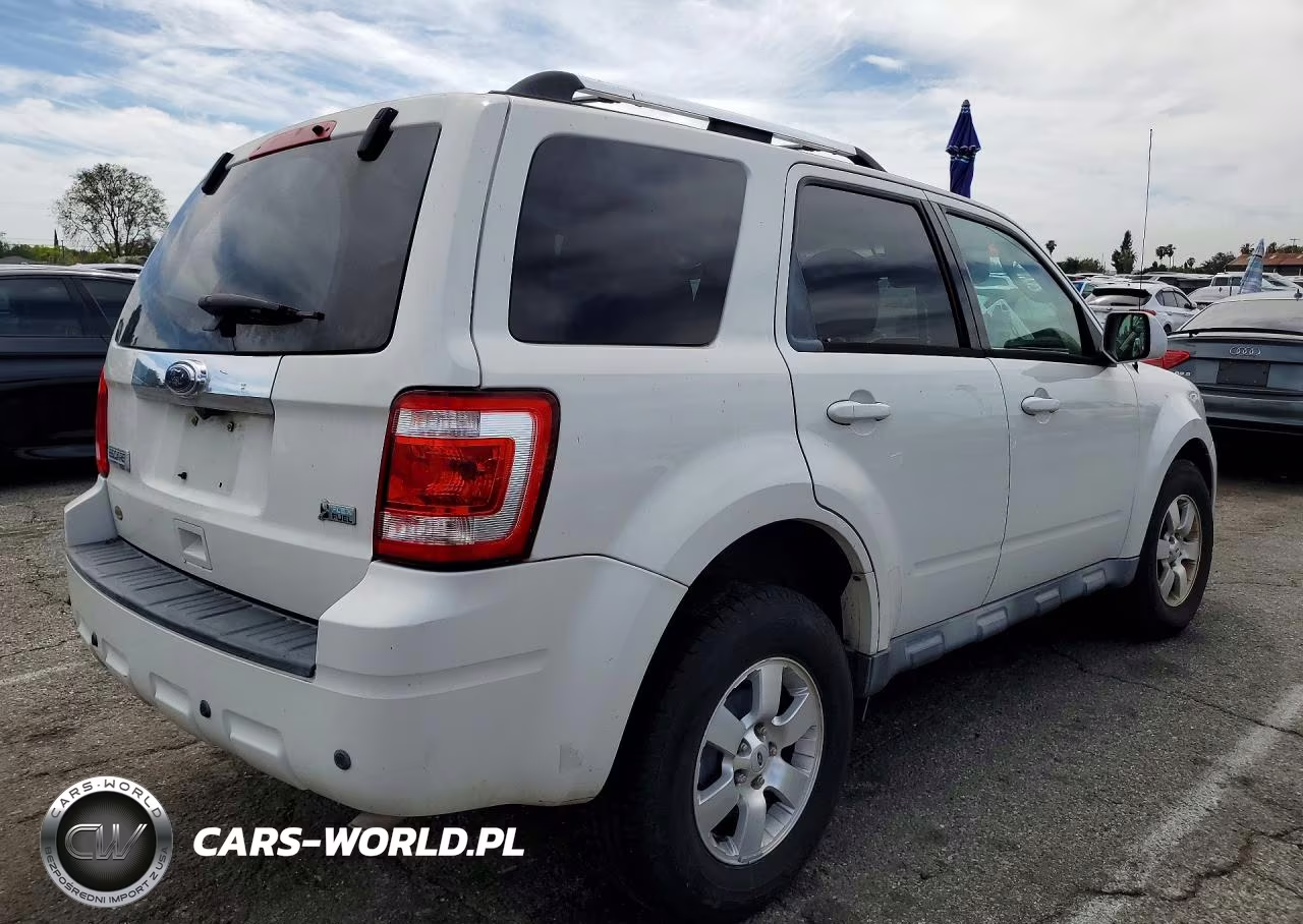 2010 Ford Escape Limited VIN:1FMCU0EG2AKD10014 - 3