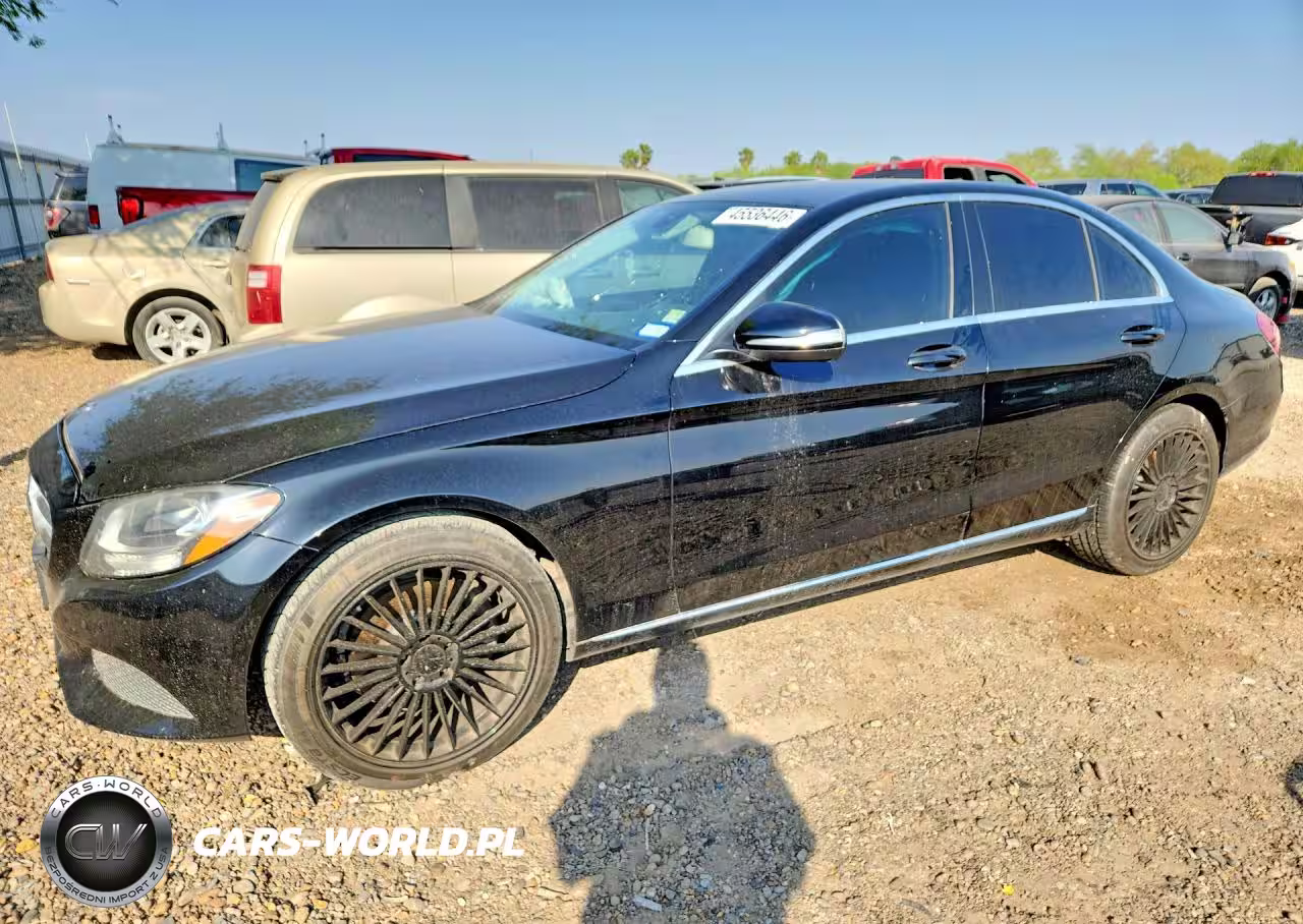 2015 Mercedes-Benz C 300