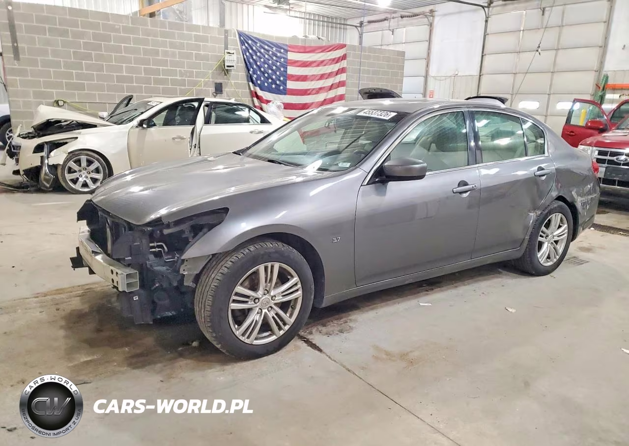2015 Infiniti Q40 Base
