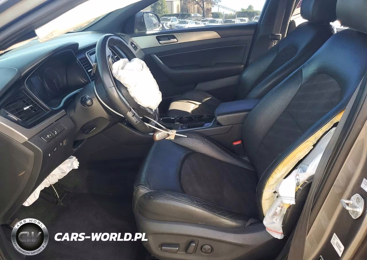 2018 Hyundai Sonata Sport VIN:5NPE34AF9JH649811 - 7