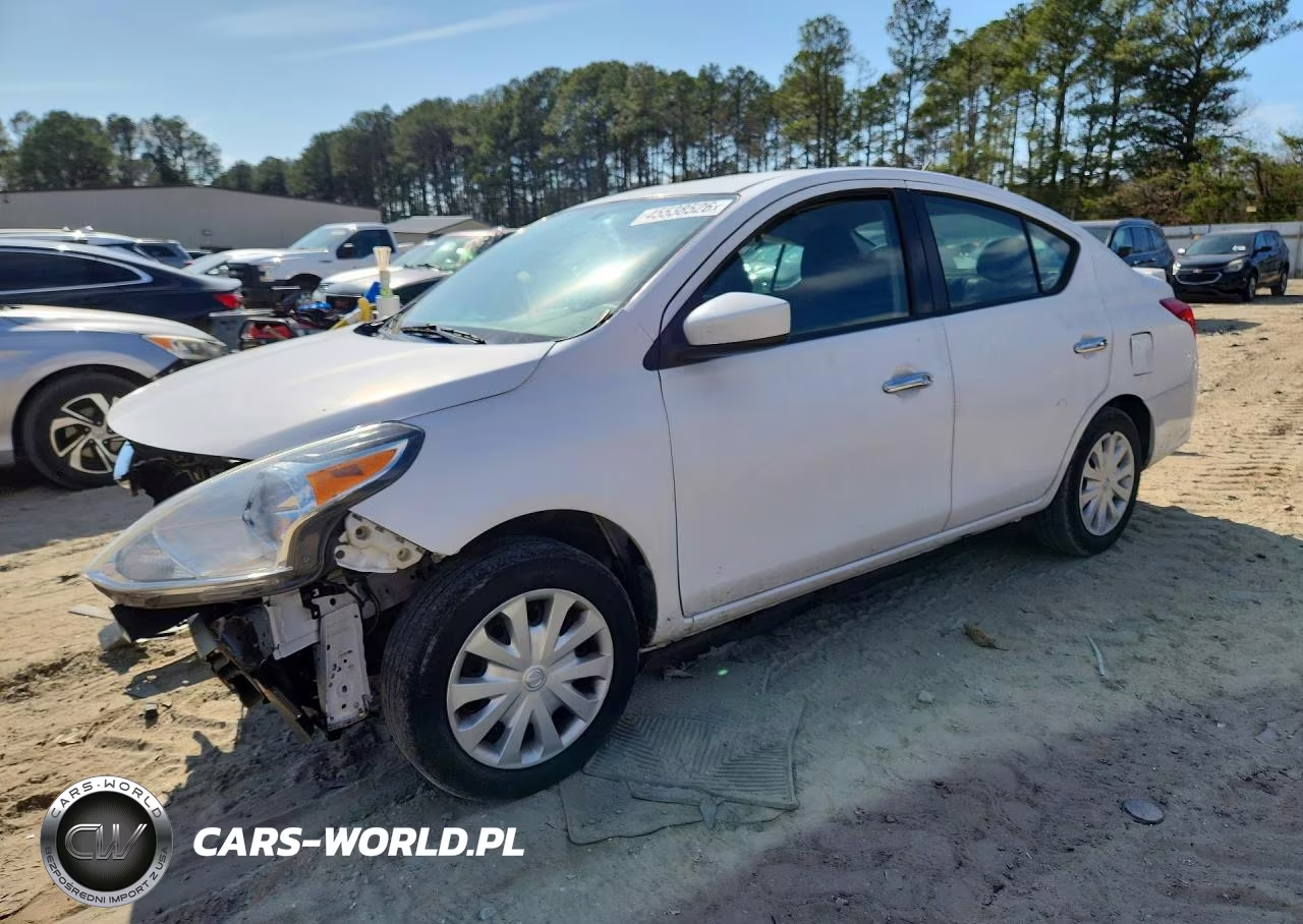 2019 Nissan Versa Sv