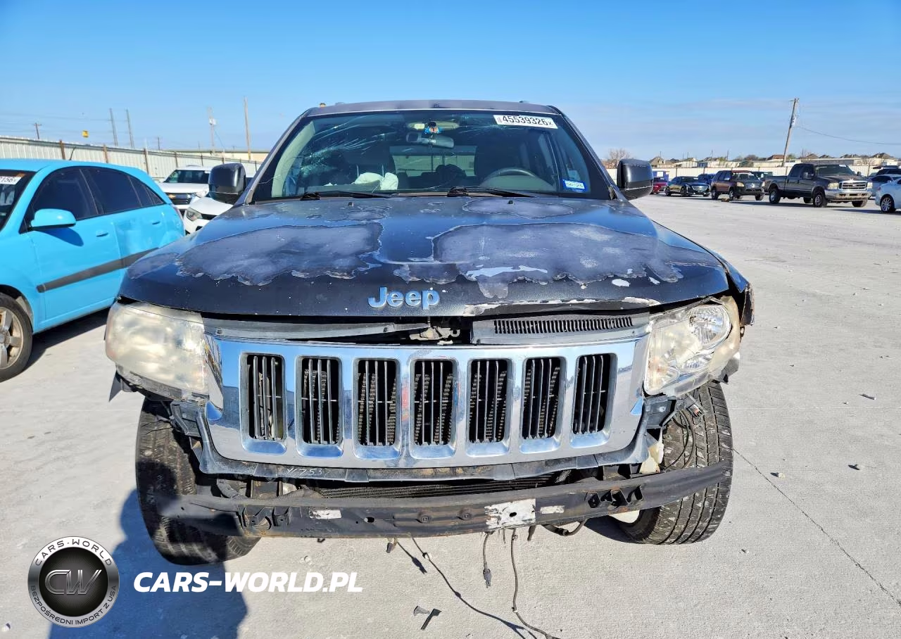 2011 Jeep Grand Cherokee Laredo VIN:1J4RS4GGXBC585063 - 5