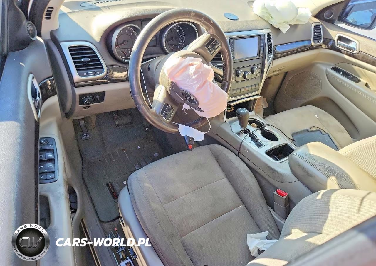 2011 Jeep Grand Cherokee Laredo VIN:1J4RS4GGXBC585063 - 8