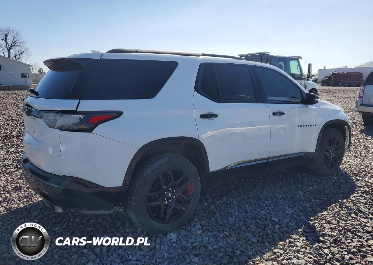 2020 Chevrolet Traverse Premier VIN:1GNERKKW7LJ186831 - 3