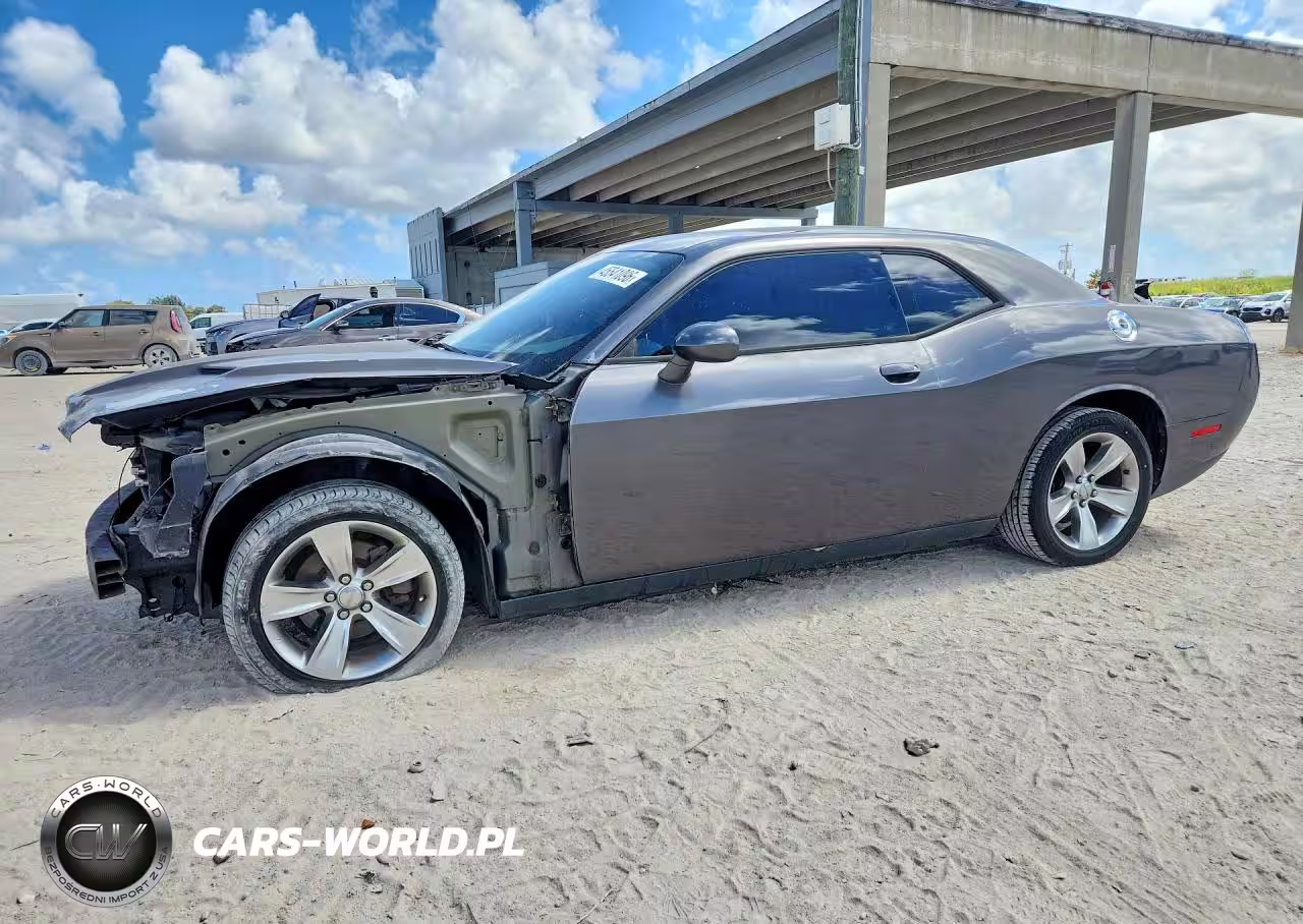 2015 Dodge Challenger Sxt