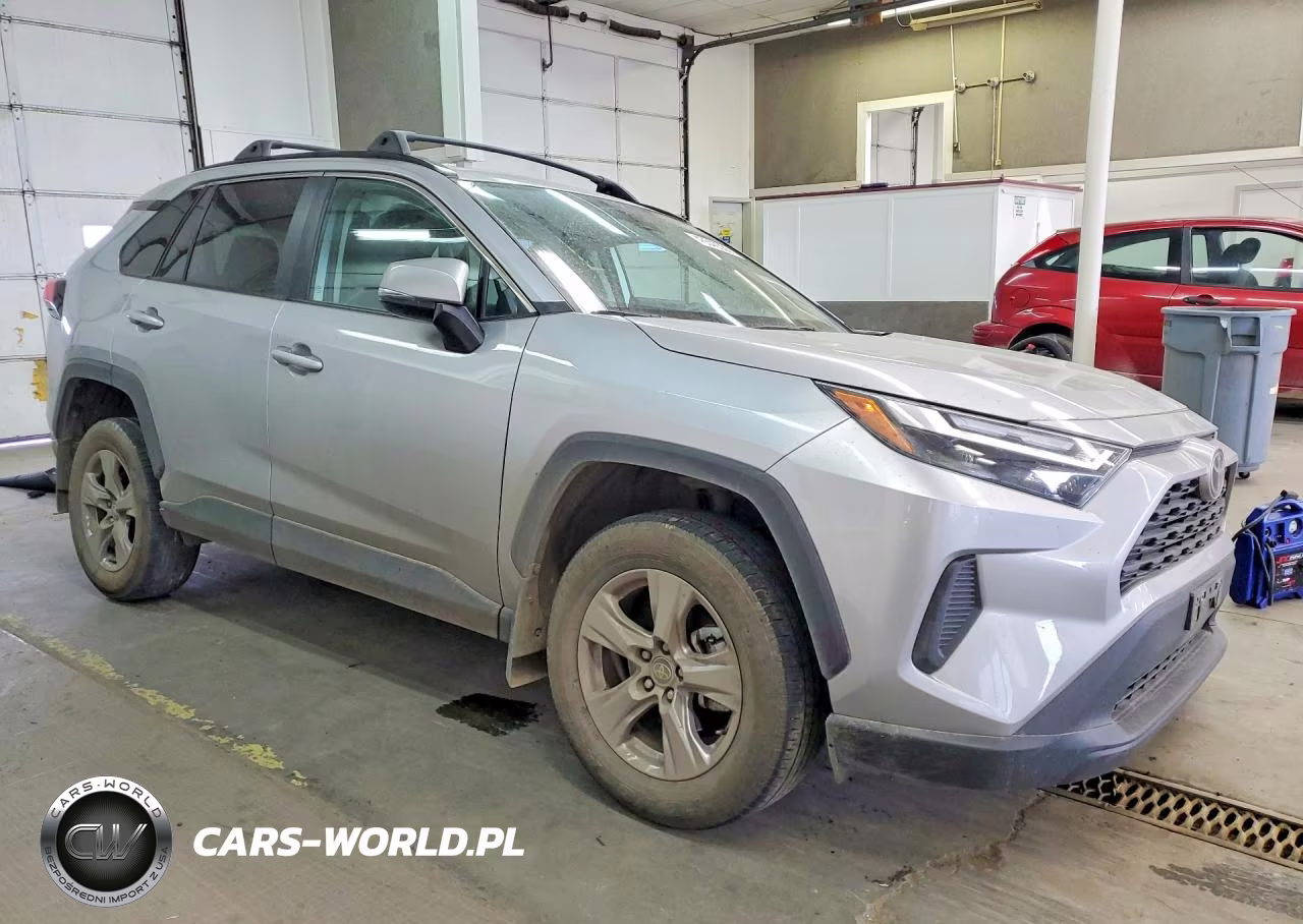 2022 Toyota Rav4 Xle VIN:2T3P1RFV8NC262128 - 4